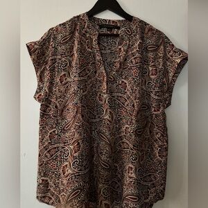 Women’s short sleeve blouse